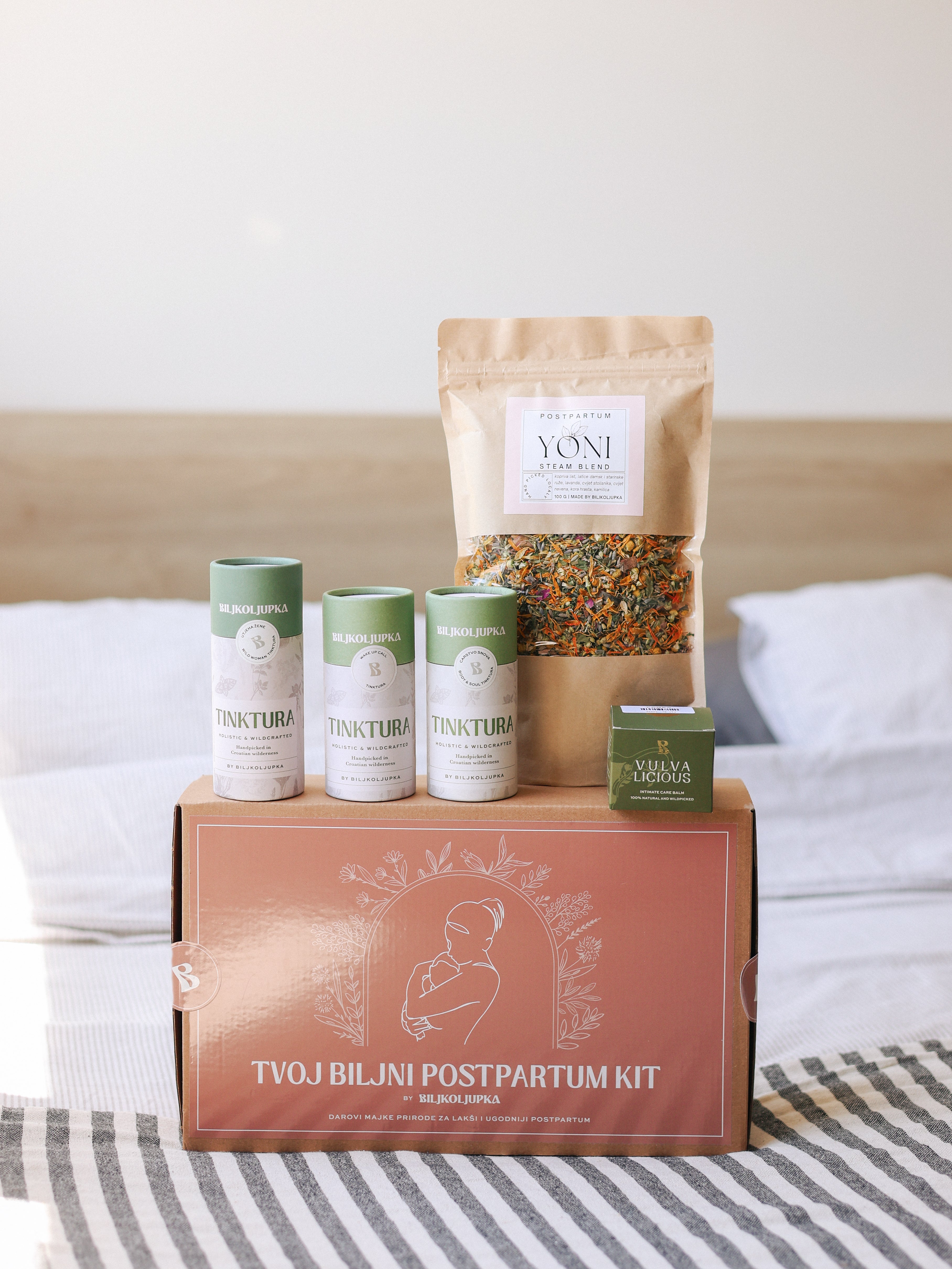 biljni postpartum kit sa svim proizvodima koje sadrzi za podrsku nakon poroda